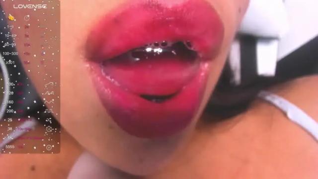 Image 3 of georgina_t_ Stream on Chaturbate on 15 months ago