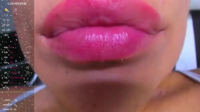 Image 2 of georgina_t_ Stream on Chaturbate on 15 months ago