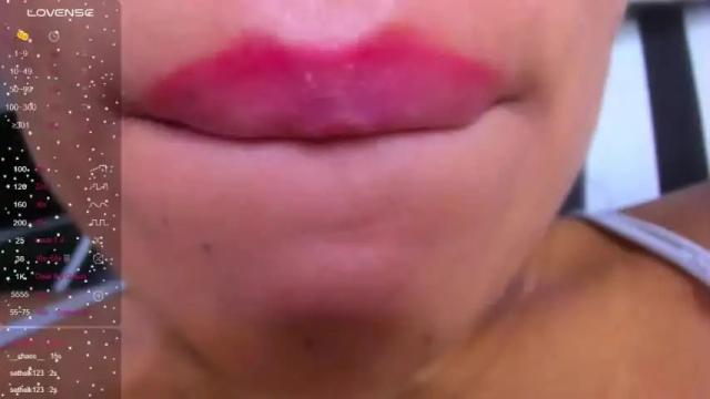 Image 3 of georgina_t_ Stream on Chaturbate on 15 months ago