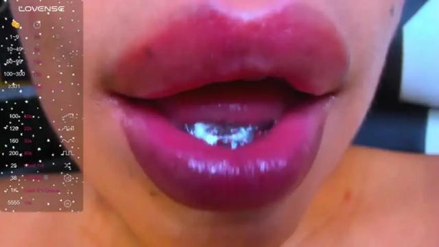 Image 10 of georgina_t_ Stream on Chaturbate on 14 months ago