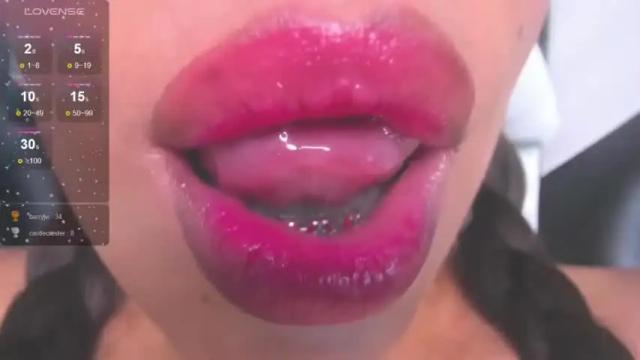 Image 10 of georgina_t_ Stream on Chaturbate on 14 months ago
