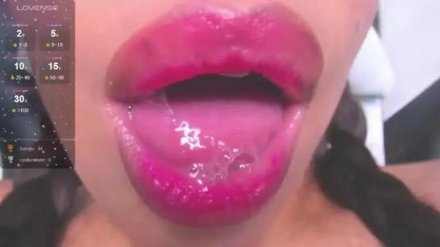 Image 11 of georgina_t_ Stream on Chaturbate on 14 months ago