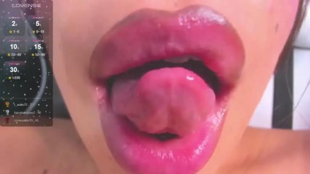 Image 3 of georgina_t_ Stream on Chaturbate on 14 months ago
