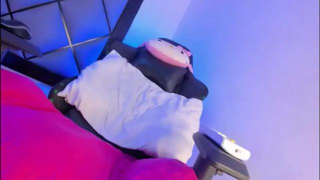 Image 12 of georginacute_ Stream on Chaturbate on 2 months ago