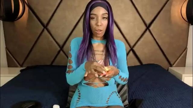 Image 3 of georgis__ Stream on Chaturbate on 2 months ago