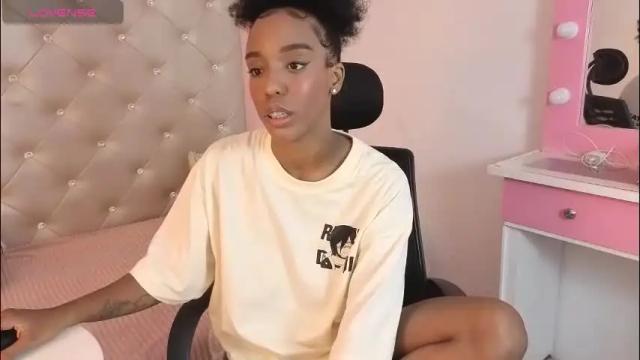 Image 2 of georgis__ Stream on Chaturbate on 1 month ago