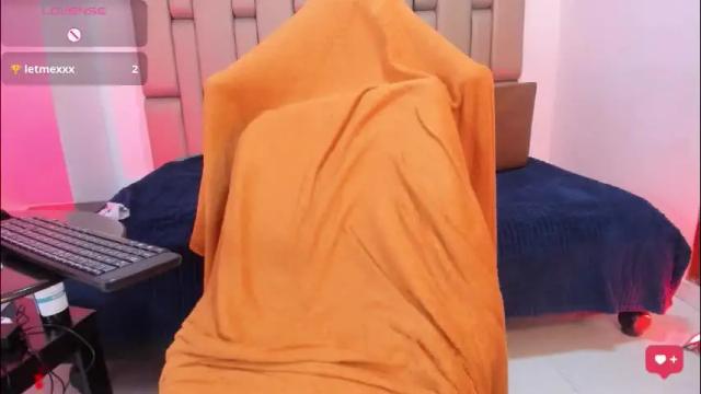 Image 10 of georgis__ Stream on Chaturbate on 10 days ago