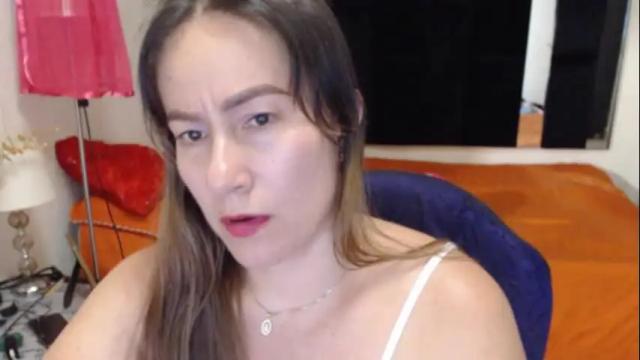 Image 3 of geral_bhri Stream on Chaturbate on 1 month ago