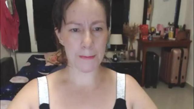 Image 2 of geral_bhri Stream on Chaturbate on 9 days ago