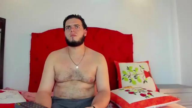Image 2 of geralandmario Stream on Chaturbate on 19 months ago