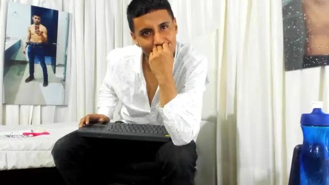 Image 3 of gero_hamann Stream on Chaturbate on 17 months ago