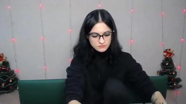 Image 8 of ggkaleriyagosha Stream on Chaturbate on 16 months ago