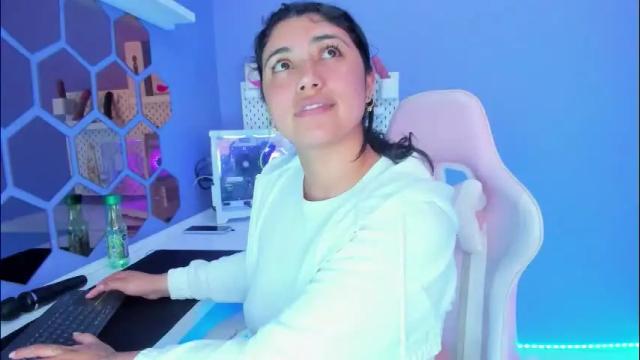 Image 3 of ghanimastrom Stream on Chaturbate on 4 days ago