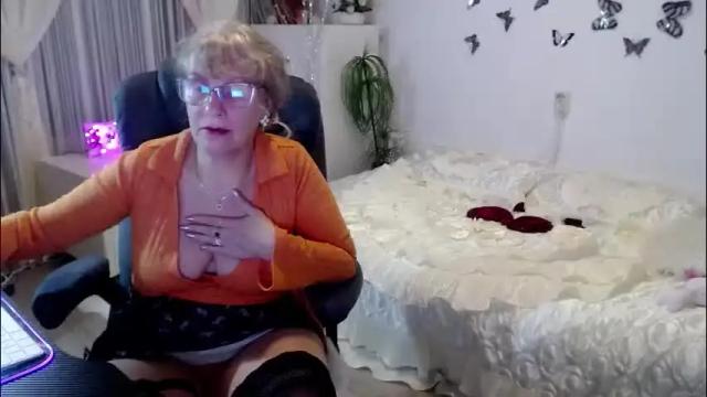 Image 8 of ghertrudequeen Stream on Chaturbate on 2 months ago