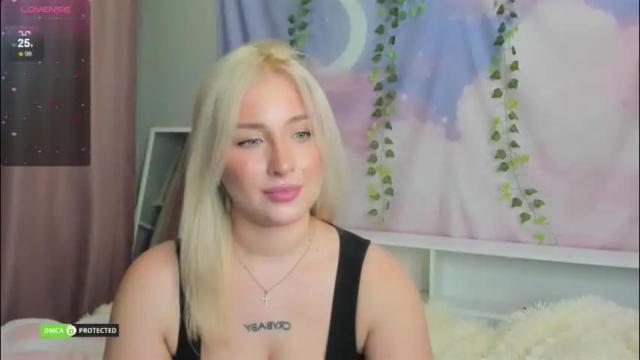 Image 2 of ghost_girl1 Stream on Chaturbate on 1 month ago