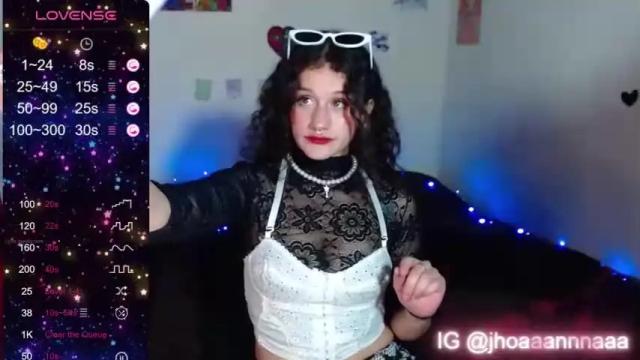 Image 8 of gia_1 Stream on Chaturbate on 18 months ago