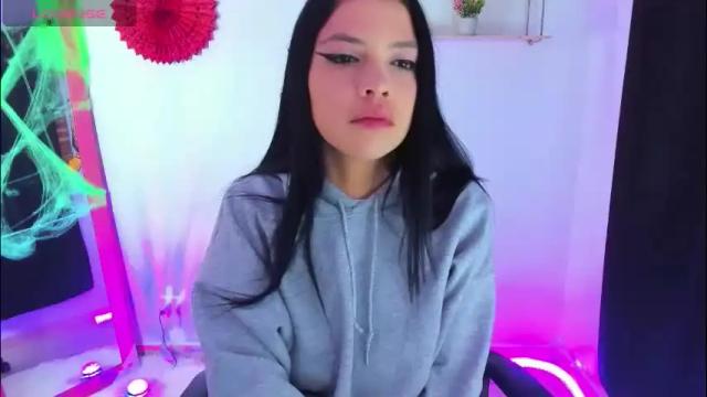 Image 2 of gia_contii Stream on Chaturbate on 3 months ago