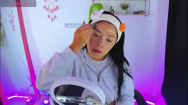 Image 2 of gia_contii Stream on Chaturbate on 2 months ago