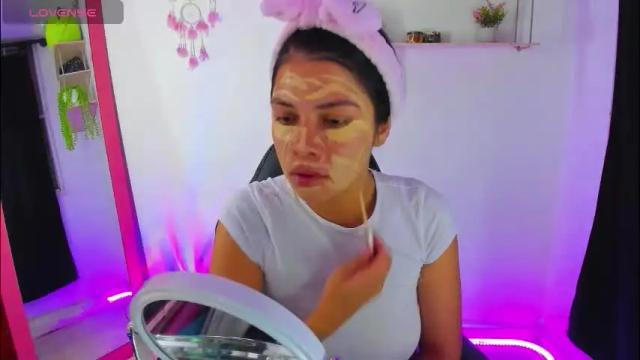 Thumbnail 1, gia_contii's Stream at Chaturbate, 1 month ago