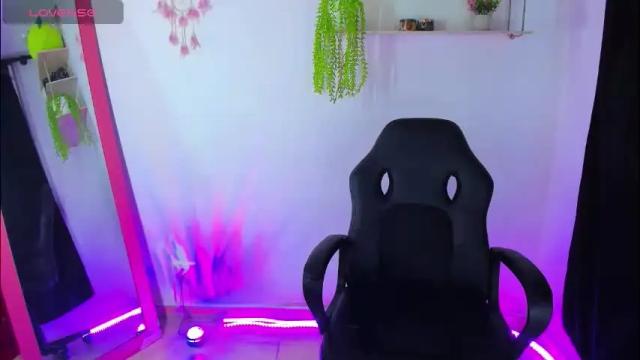 Image 7 of gia_contii Stream on Chaturbate on 1 month ago