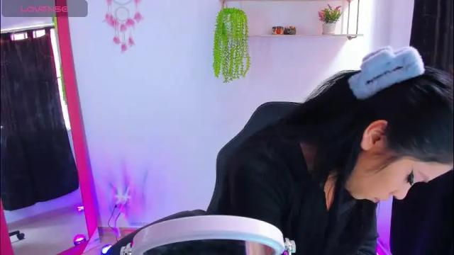 Image 7 of gia_contii Stream on Chaturbate on 26 days ago