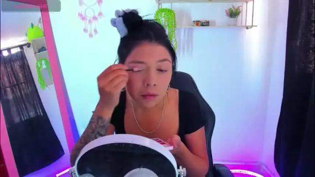 Image 3 of gia_contii Stream on Chaturbate on 22 days ago