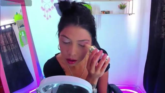 Image 4 of gia_contii Stream on Chaturbate on 22 days ago