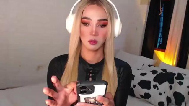 Thumbnail 1, gia_derza18's Stream at Chaturbate, 14 months ago