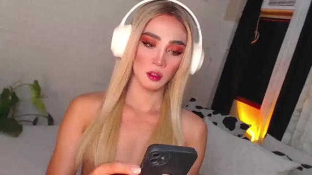 Thumbnail 1, gia_derza18's Stream at Chaturbate, 13 months ago