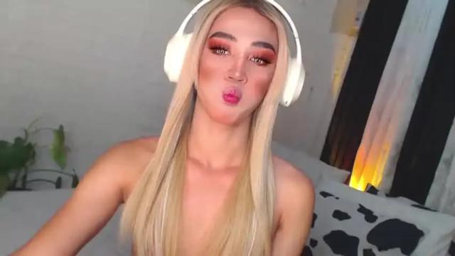 Thumbnail 3, gia_derza18's Stream at Chaturbate, 13 months ago