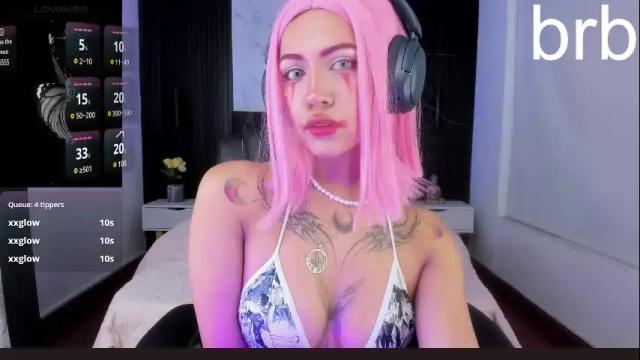 Image 10 of gia_foxy Stream on Chaturbate on 22 days ago