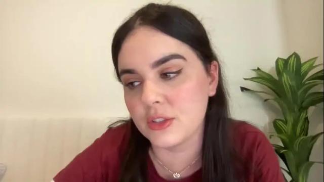 Image 2 of gia_is_horny Stream on Chaturbate on 15 months ago