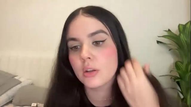 Image 8 of gia_is_horny Stream on Chaturbate on 15 months ago