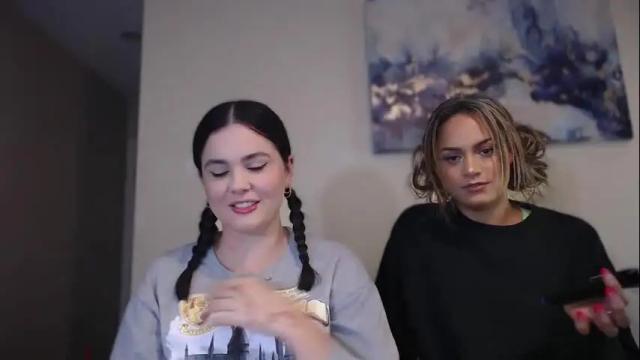 Image 2 of gia_is_horny Stream on Chaturbate on 14 months ago
