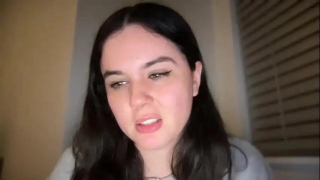 Image 4 of gia_is_horny Stream on Chaturbate on 13 months ago