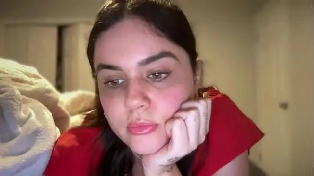 Image 11 of gia_is_horny Stream on Chaturbate on 19 months ago