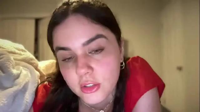 Image 8 of gia_is_horny Stream on Chaturbate on 19 months ago