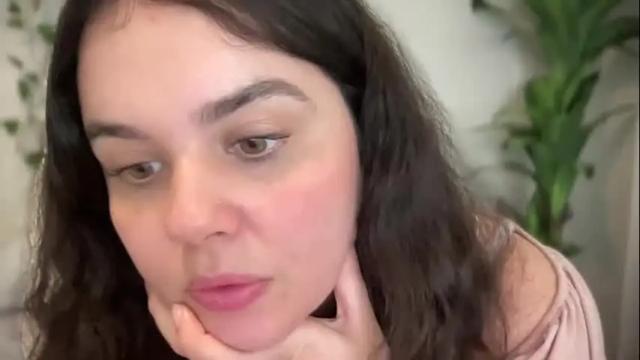 Image 6 of gia_is_horny Stream on Chaturbate on 18 months ago