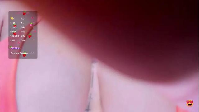 Image 4 of gia_lowry Stream on Chaturbate on 1 month ago