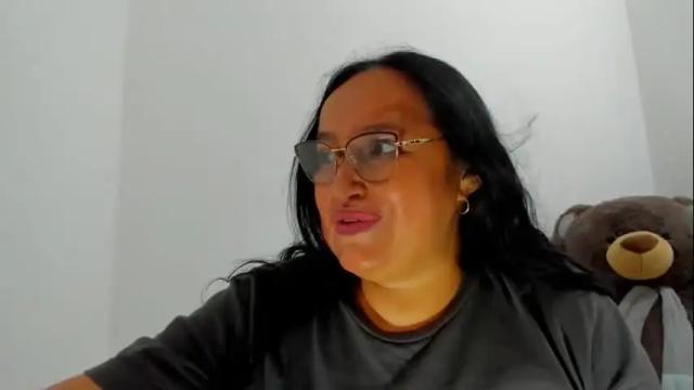 Thumbnail 1, gia_nahomi's Stream at Chaturbate, 1 month ago