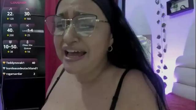 Image 8 of gia_nahomi Stream on Chaturbate on 1 month ago