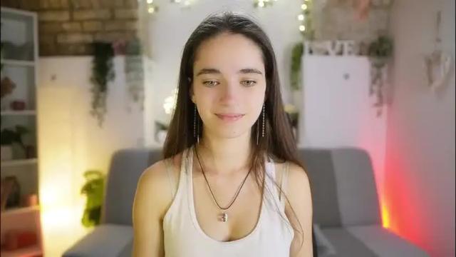 Image 3 of gia_paige18 Stream on Chaturbate on 2 months ago