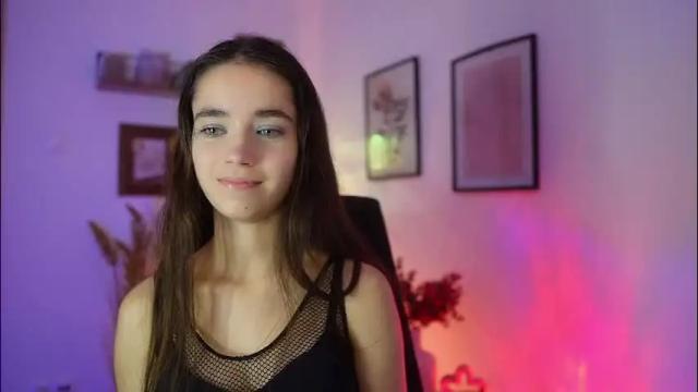 Image 4 of gia_paige18 Stream on Chaturbate on 11 days ago