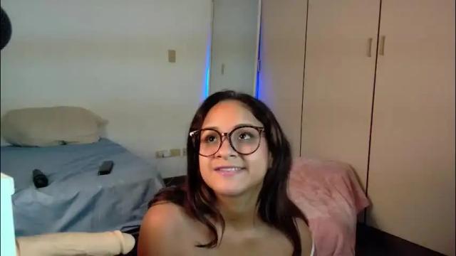 Image 11 of giablue20 Stream on Chaturbate on 2 months ago