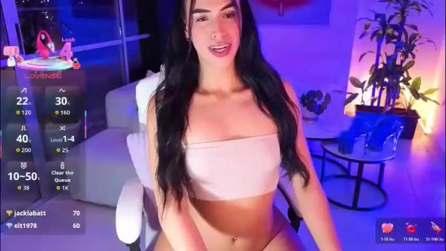 Image 6 of giaglowing Stream on Chaturbate on 2 months ago