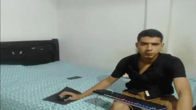 Image 11 of gianluca_silva Stream on Chaturbate on 19 months ago