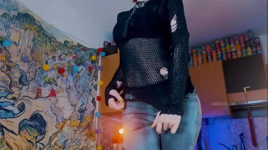 giantess_eva Chaturbate
