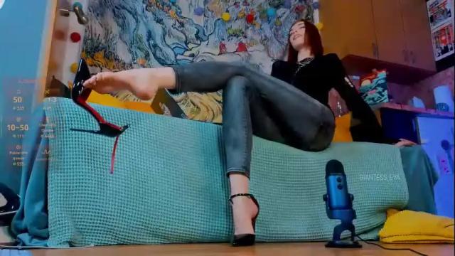 Image 10 of giantess_eva Stream on Chaturbate on 1 month ago
