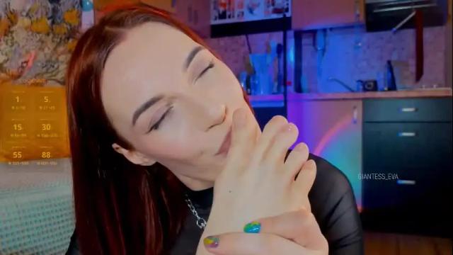 Image 11 of giantess_eva Stream on Chaturbate on 7 days ago