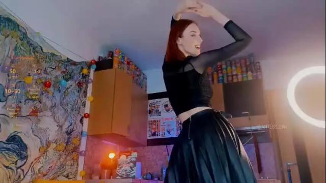 Image 8 of giantess_eva Stream on Chaturbate on 7 days ago